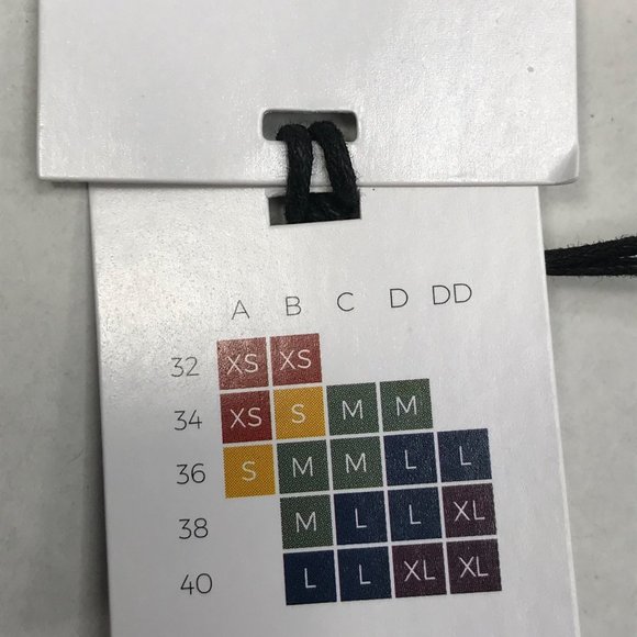 Shade And Shore Women's Size Medium 8-10 Twist Front Keyhole Bralette Bikini New - Picture 16 of 16